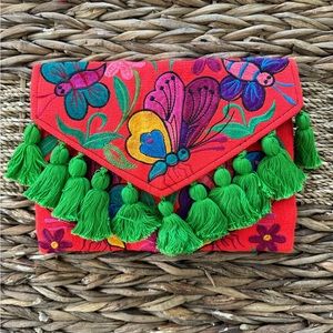 Embroidered handbag